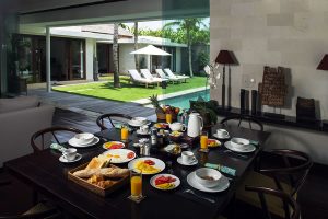 Ala Bali Villa is 4 bedrooms villas in Seminyak for rent walking distance to Seminyak beach