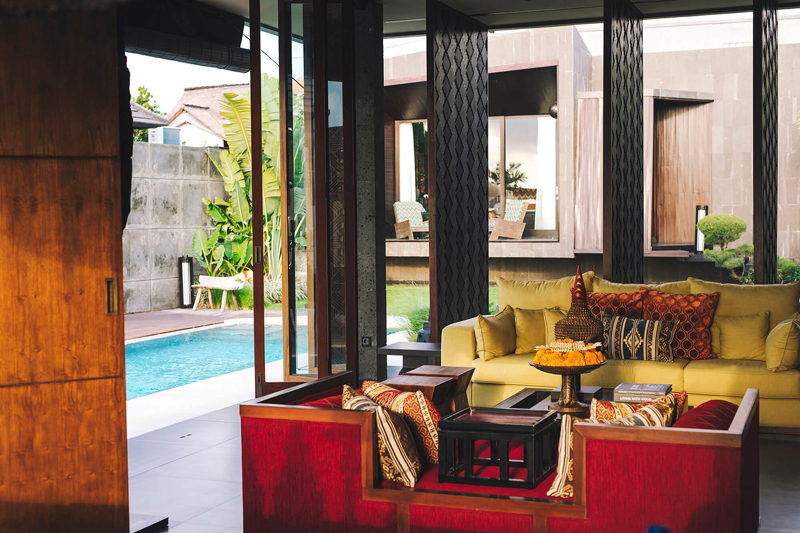 Canggu 4 Bedroom Villa Luxury Kayajiwa Semi Outdoor Living Area Luxury Villas Bali Seminyak